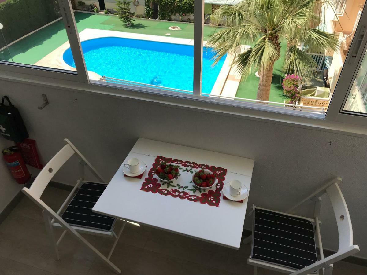 Isla Verde Apartment 또레비에하 외부 사진